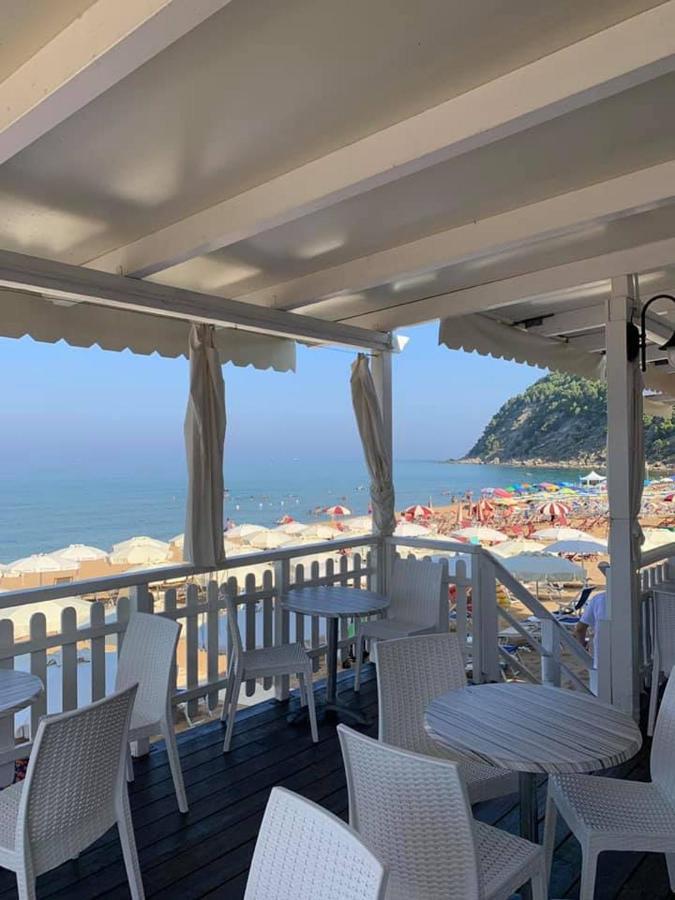 Hotel Maria Castellabate Exterior photo